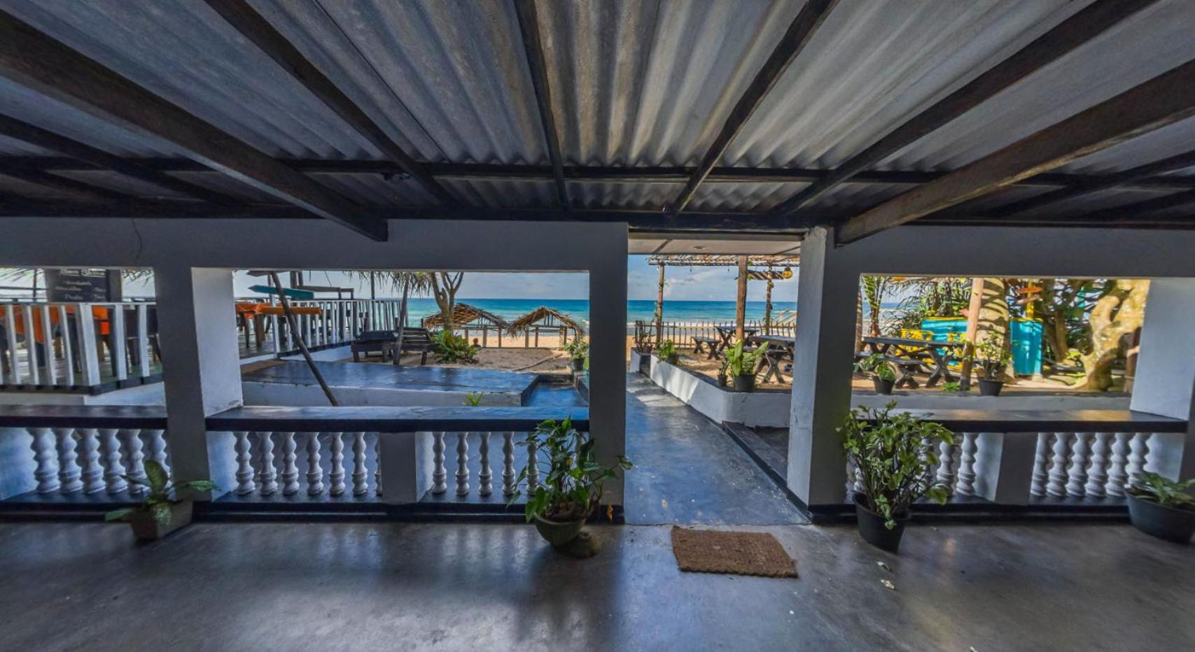 Sea Shine Guest House Hikkaduwa Exteriör bild